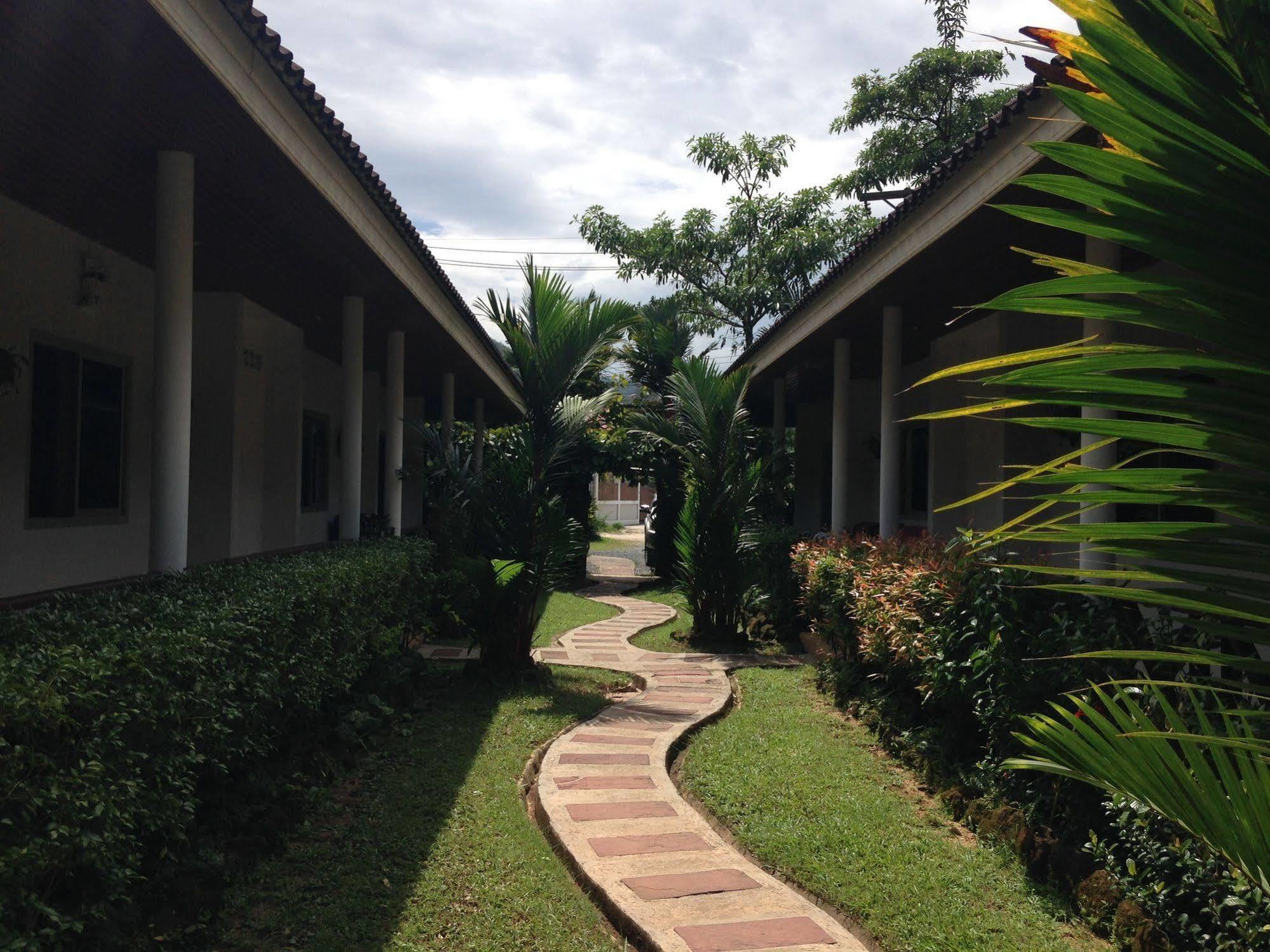 Loma Resort Khao Lak Exterior foto